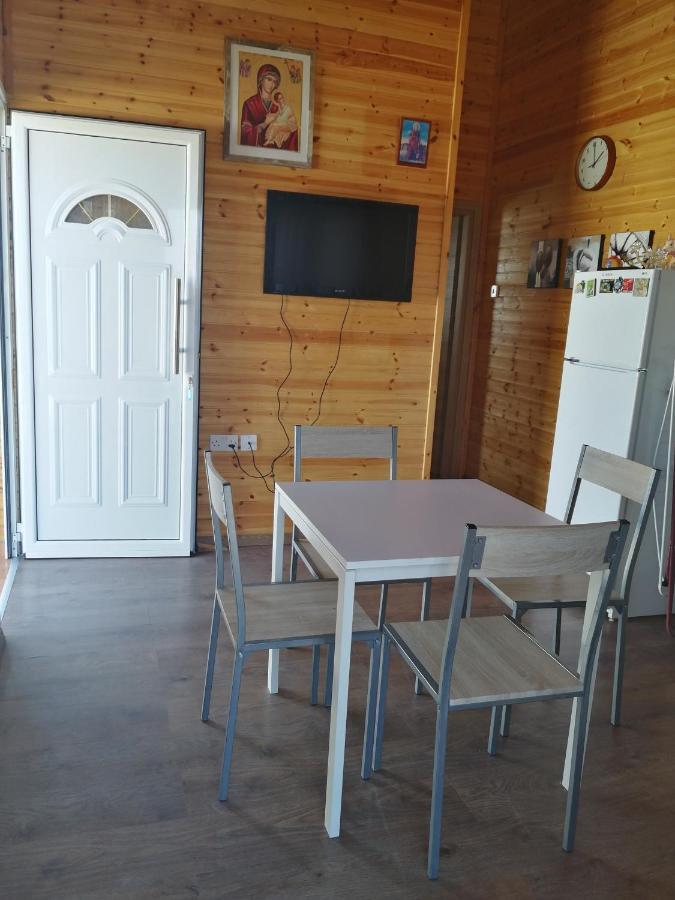 Kato Yialia Wooden Apartment , Agia Marina Chrysochous מראה חיצוני תמונה